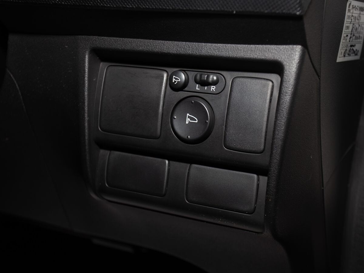 Honda Freed Spike 2011 - фото автомобиля