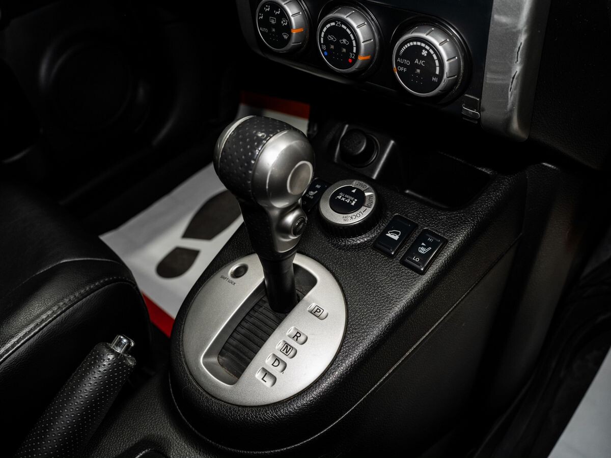 Nissan X-Trail 2010 - фото автомобиля