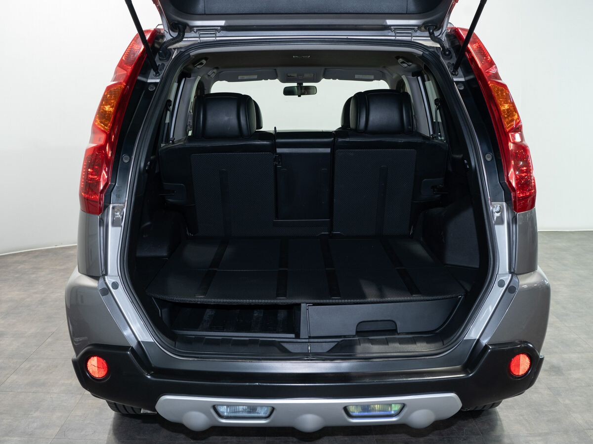 Nissan X-Trail 2010 - фото автомобиля