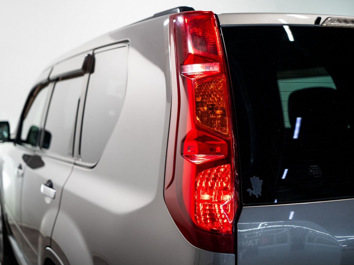 Nissan X-Trail 2010 - фото автомобиля