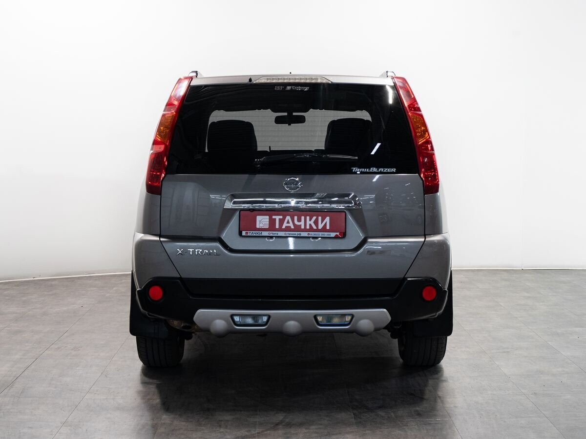 Nissan X-Trail 2010 - фото автомобиля