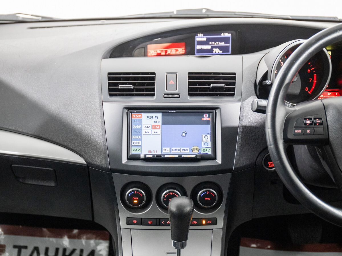 Mazda Axela 2010 - фото автомобиля