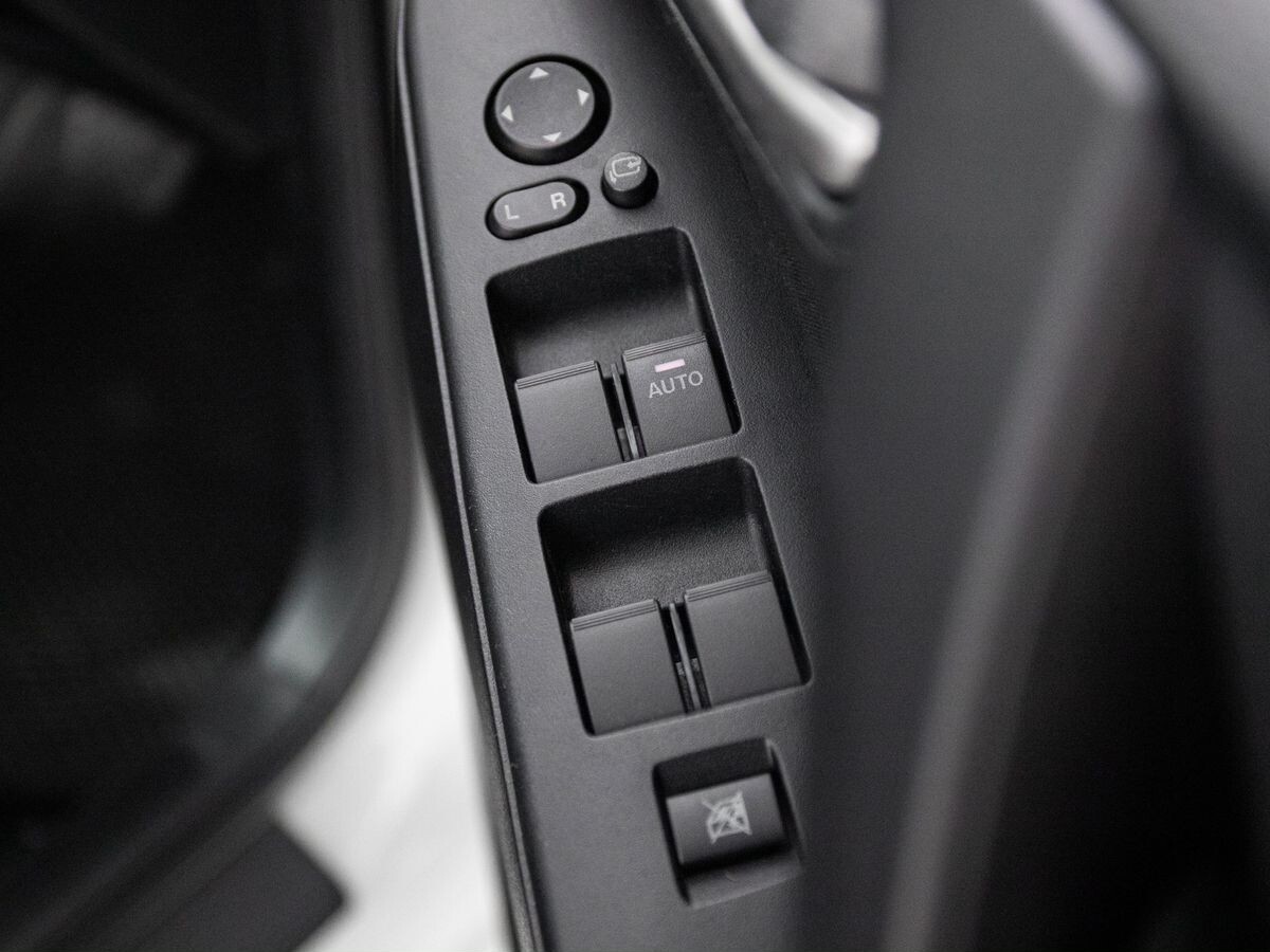 Mazda Axela 2010 - фото автомобиля