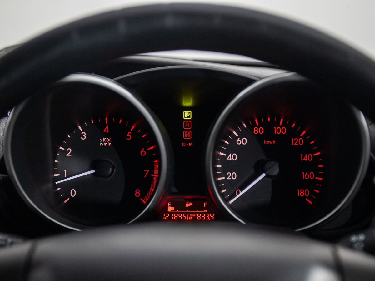 Mazda Axela 2010 - фото автомобиля