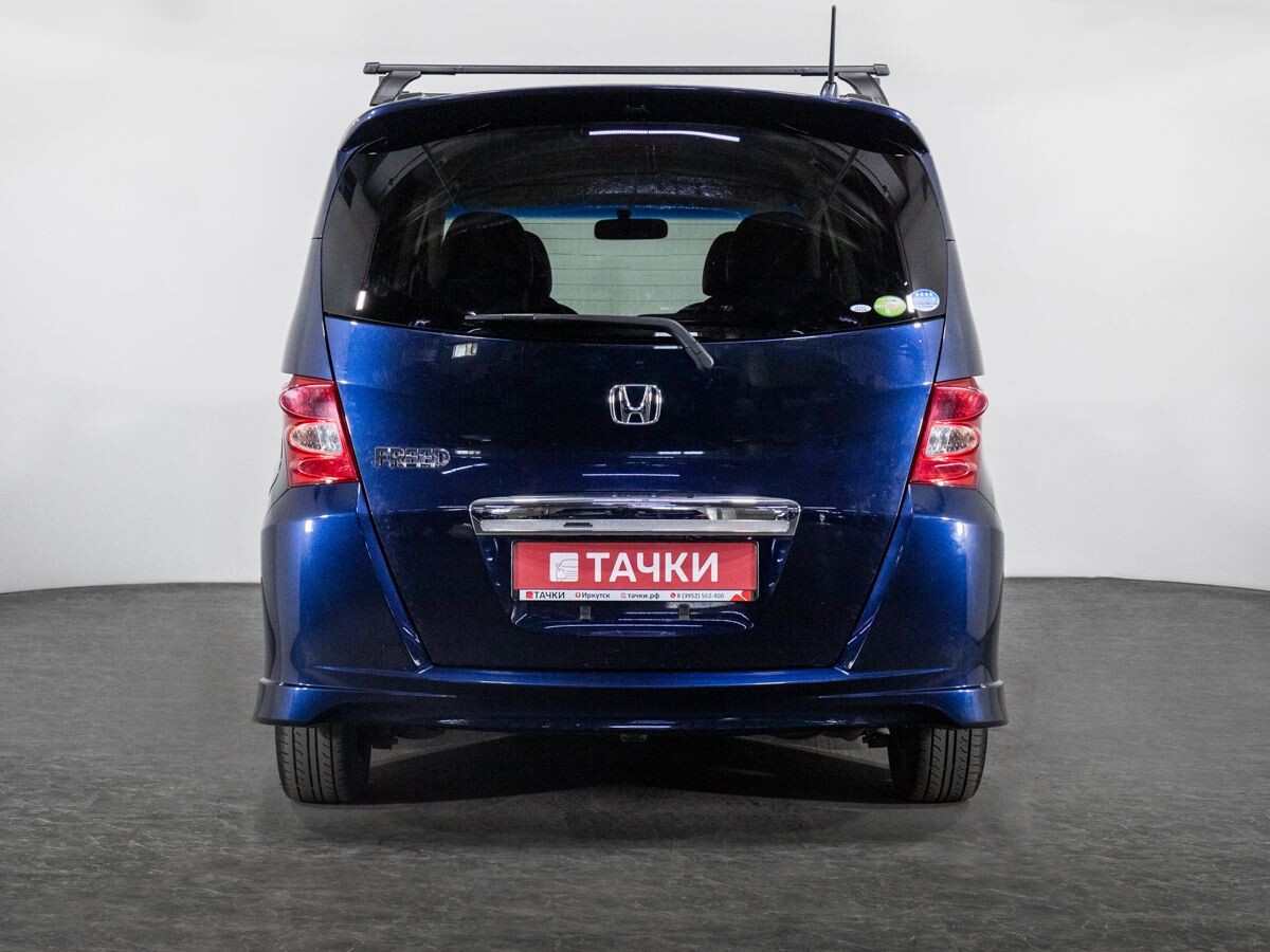 Honda Freed 2009 - фото автомобиля