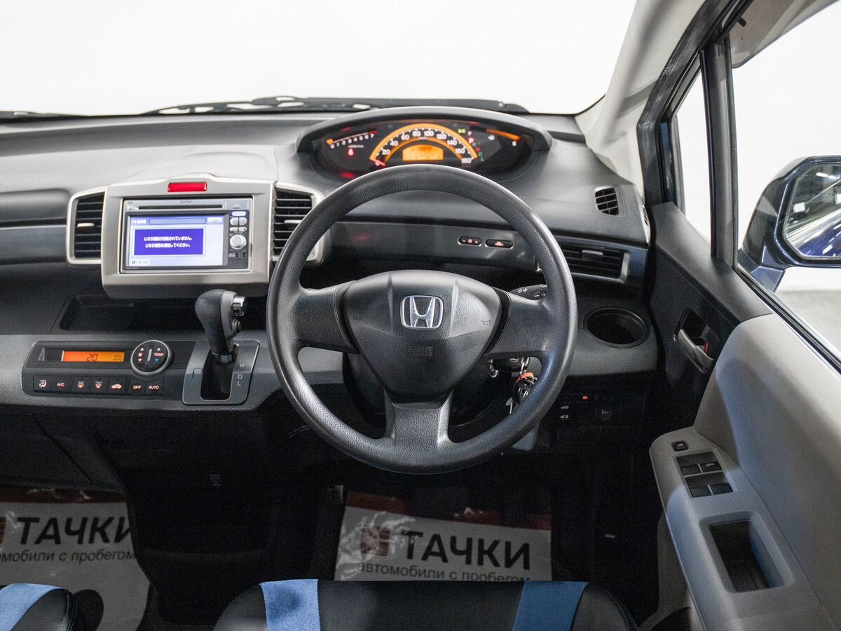 Honda Freed 2009 - фото автомобиля