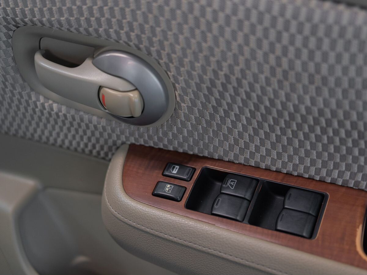 Nissan Tiida 2008 - фото автомобиля