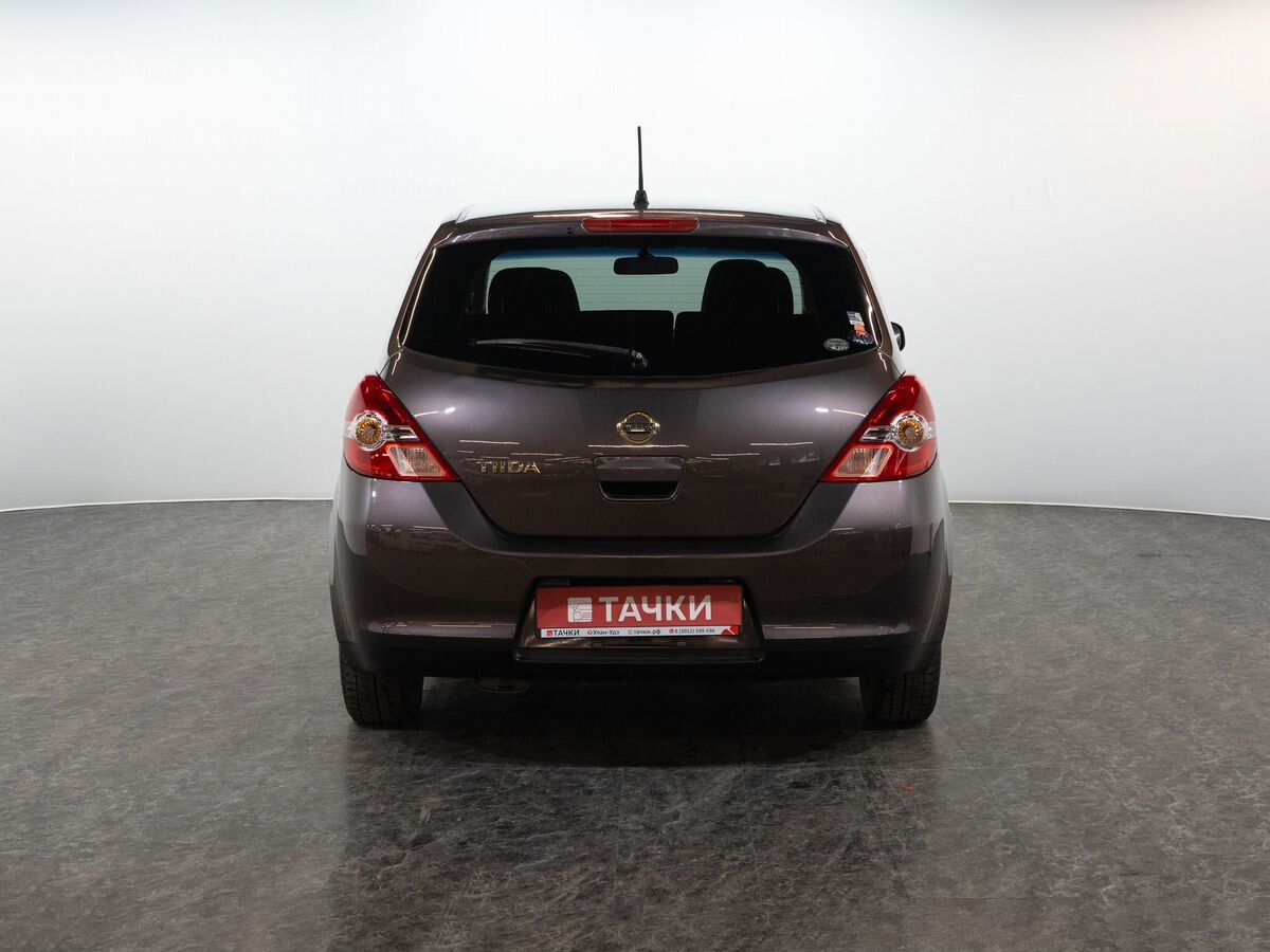 Nissan Tiida 2008 - фото автомобиля