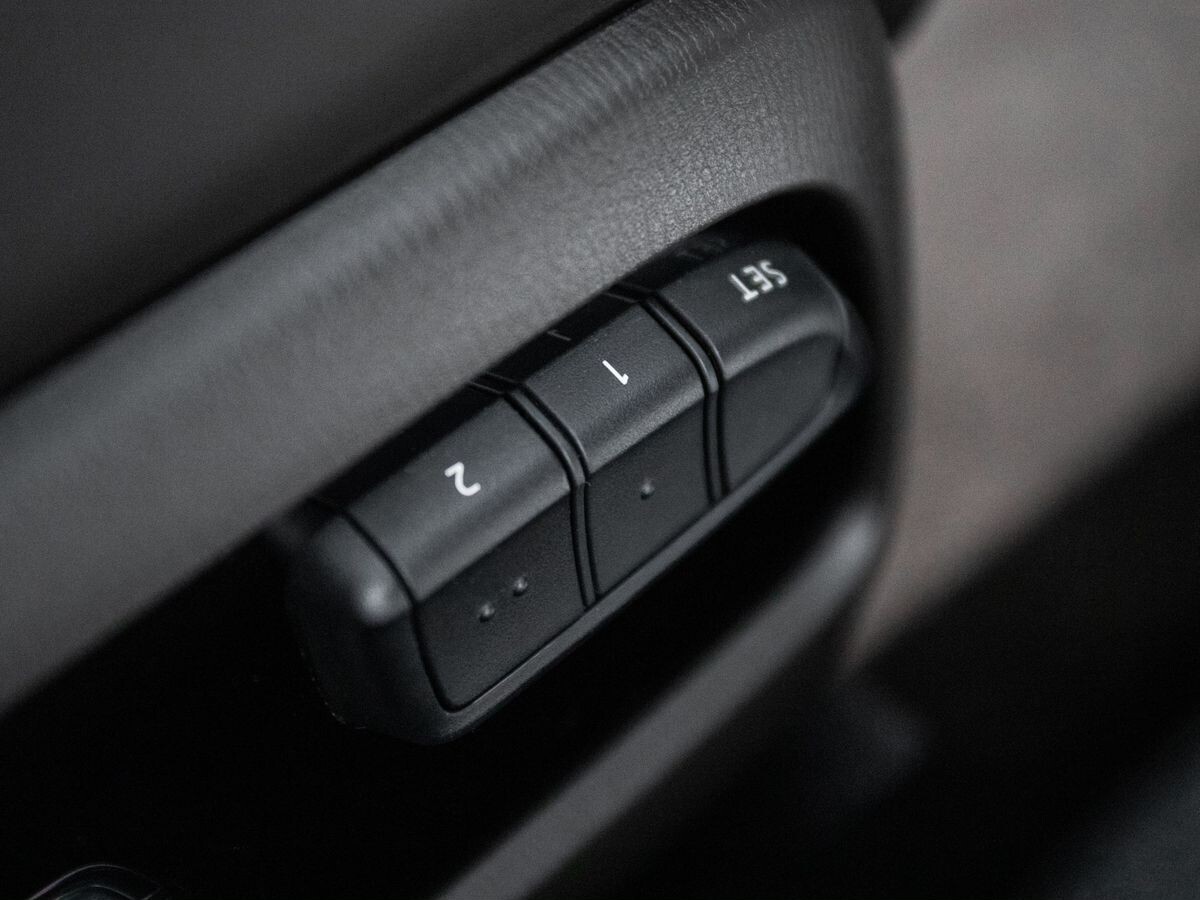 Mazda Atenza 2018 - фото автомобиля