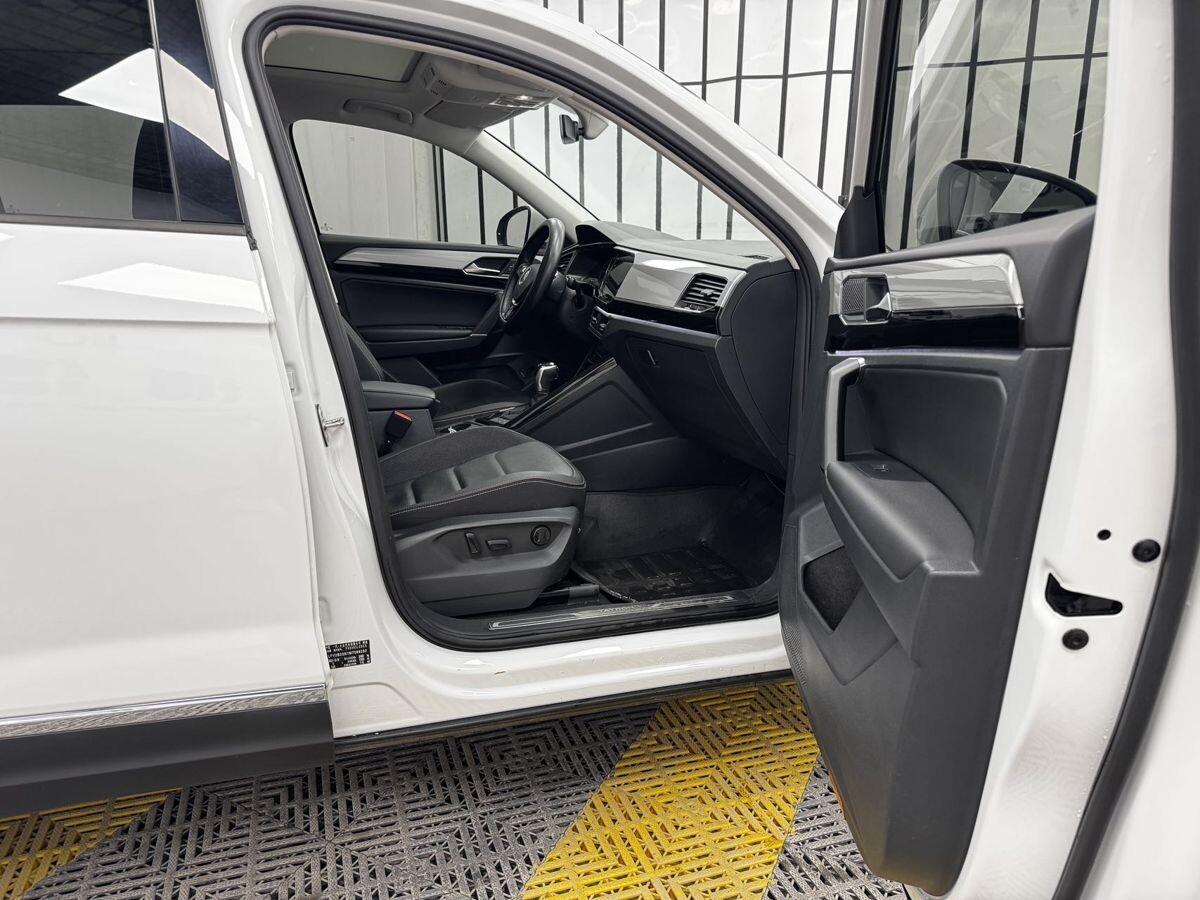 Volkswagen Tayron 2021 - фото автомобиля