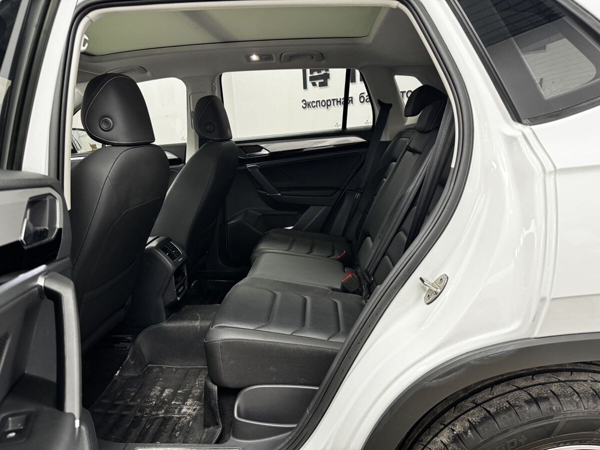 Volkswagen Tayron 2021 - фото автомобиля