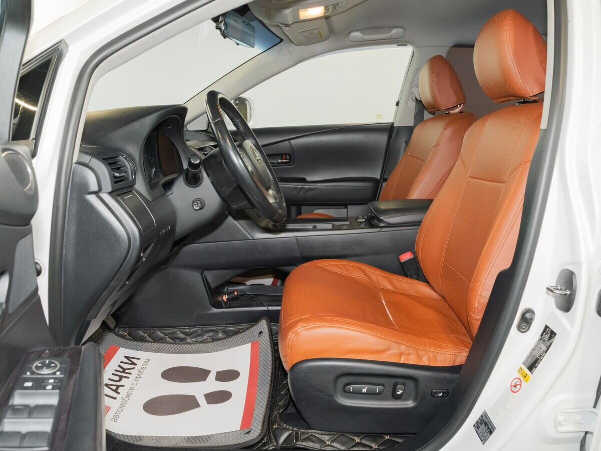 Lexus RX270 2013 - фото автомобиля