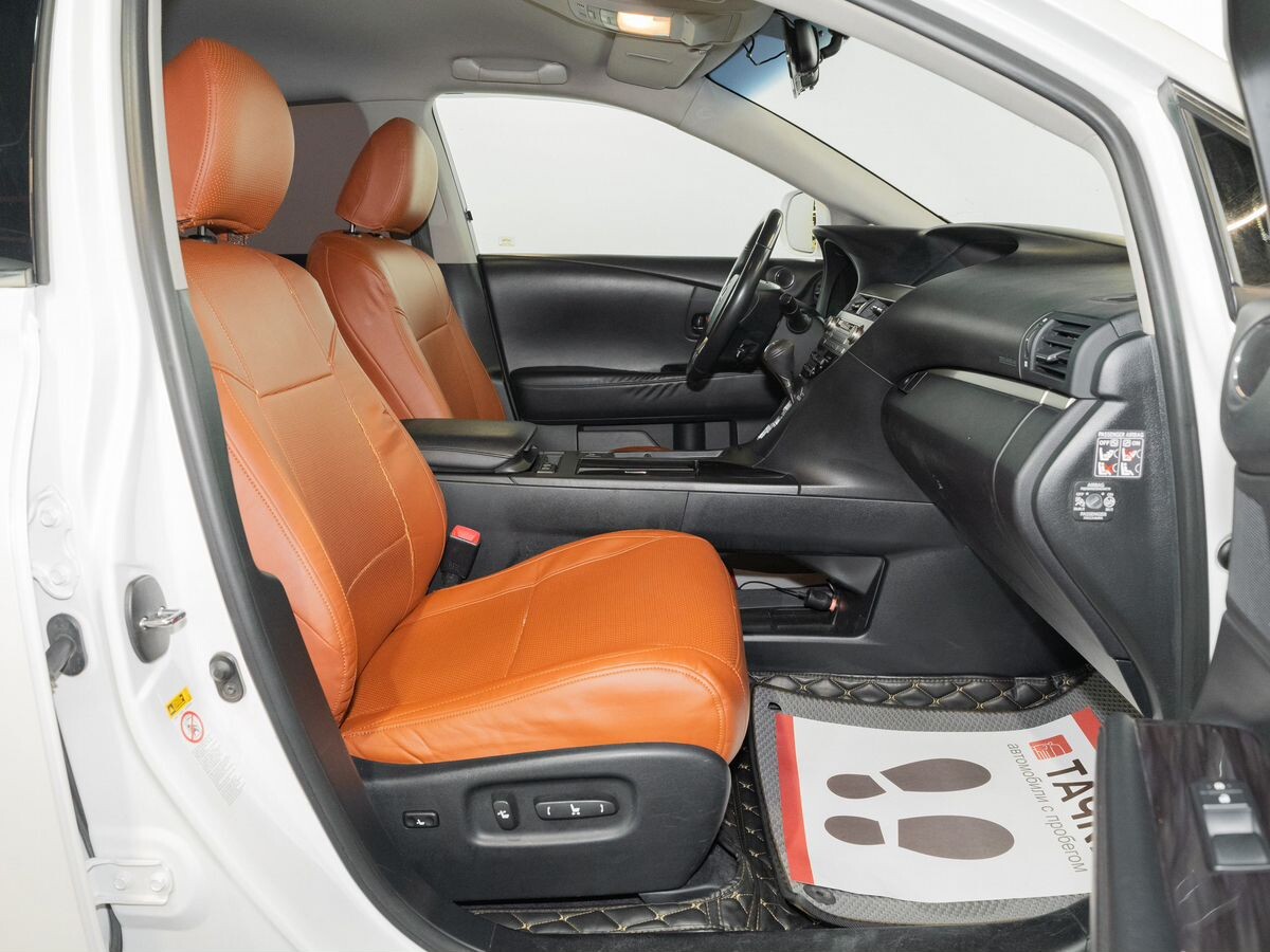 Lexus RX270 2013 - фото автомобиля
