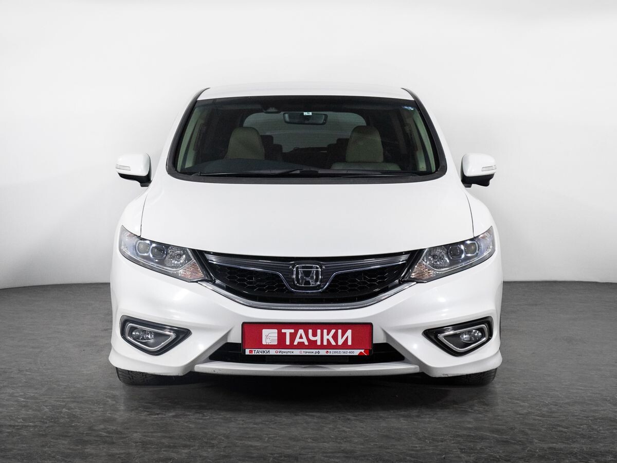 Honda Jade 2015 - фото автомобиля