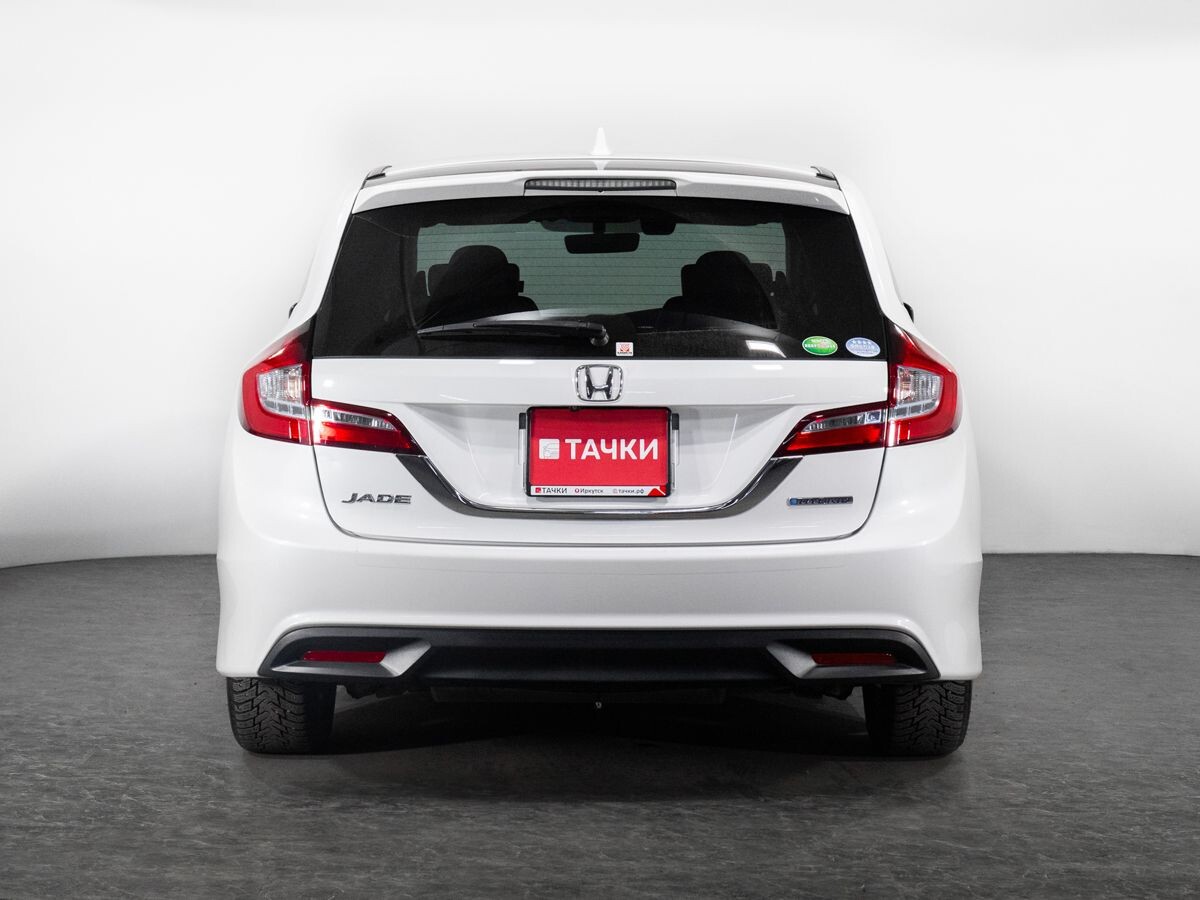 Honda Jade 2015 - фото автомобиля