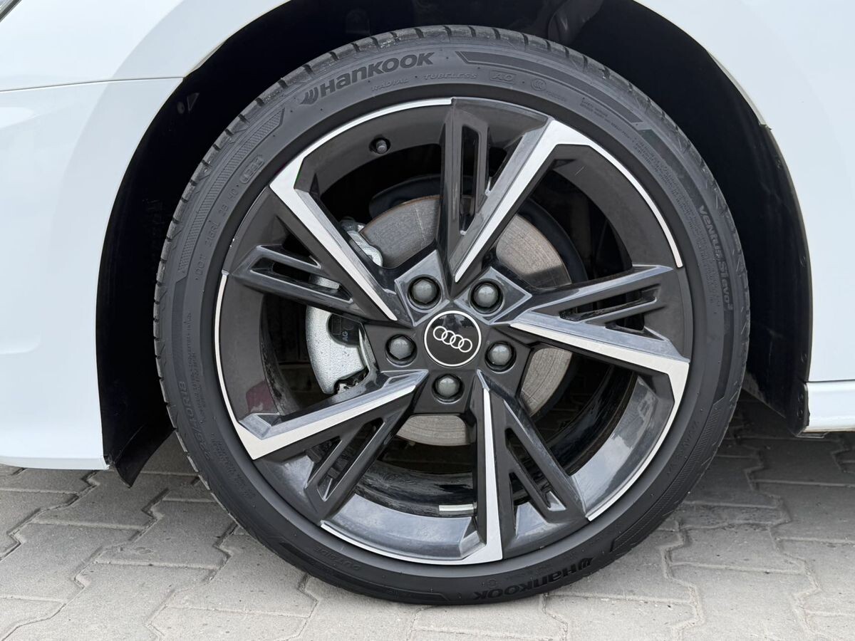Audi A3 2022 - фото автомобиля