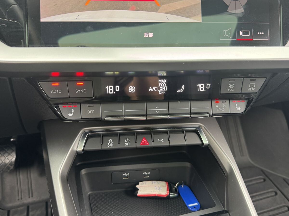 Audi A3 2022 - фото автомобиля