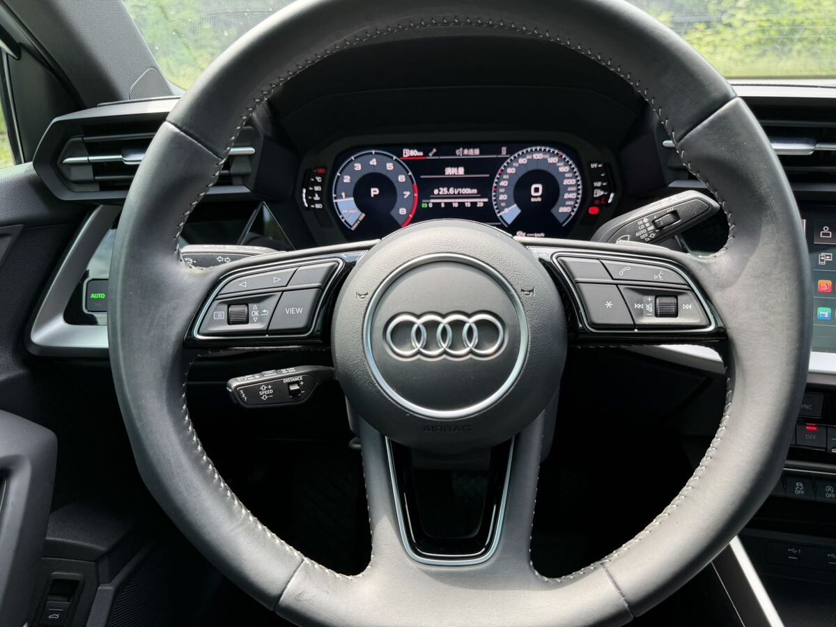 Audi A3 2022 - фото автомобиля