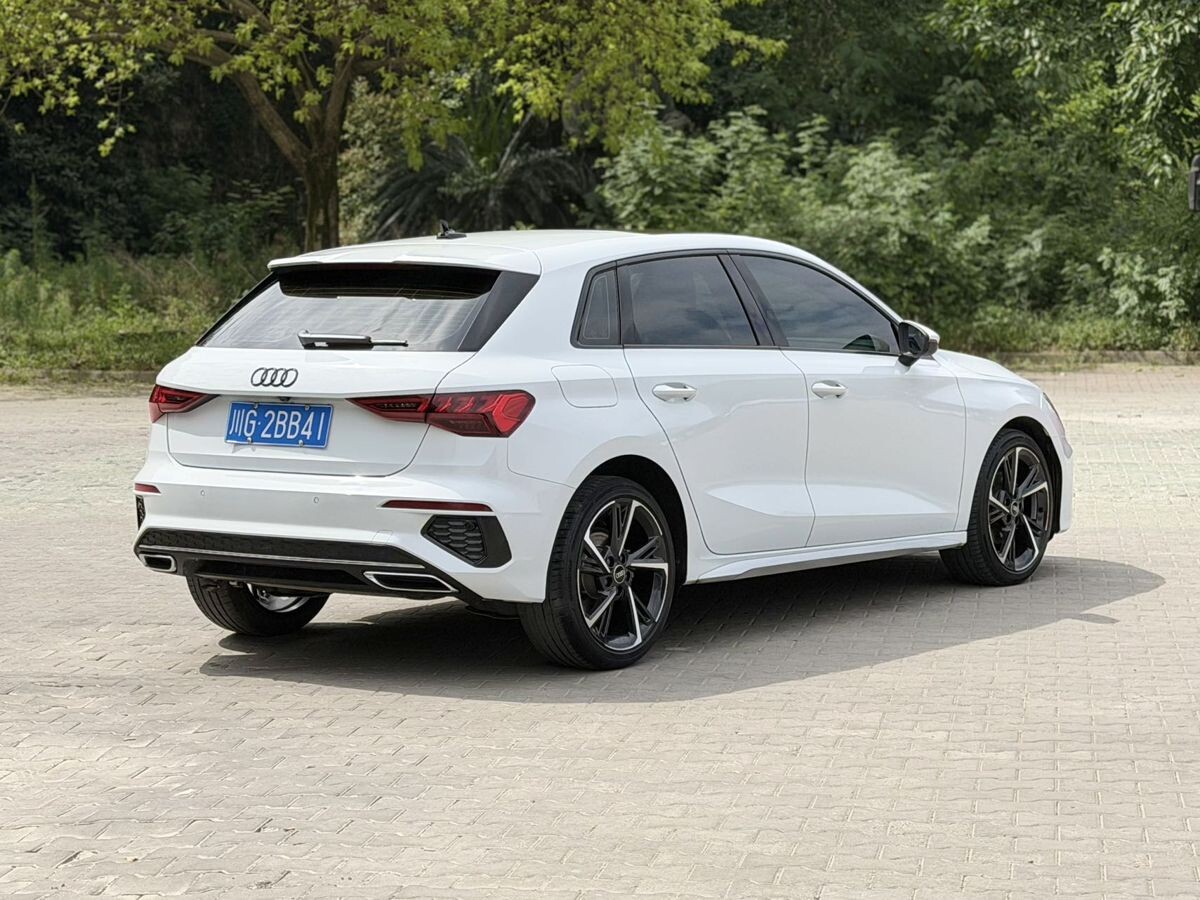 Audi A3 2022 - фото автомобиля