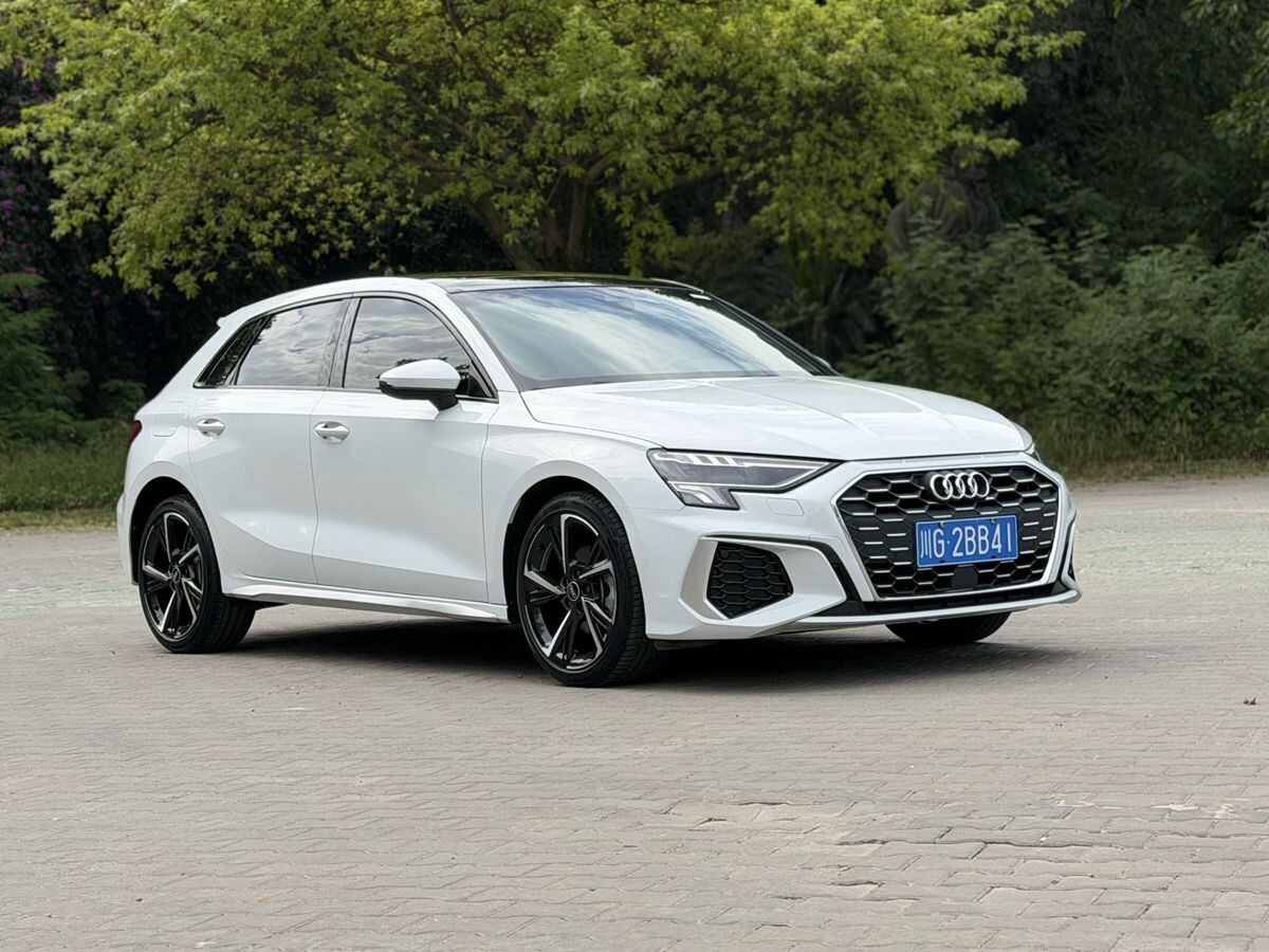 Audi A3 2022 - фото автомобиля