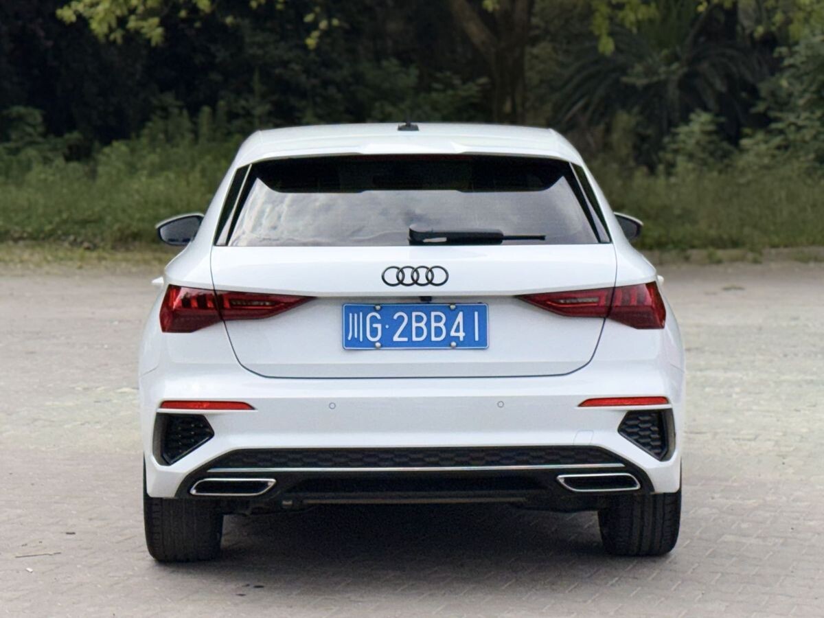 Audi A3 2022 - фото автомобиля