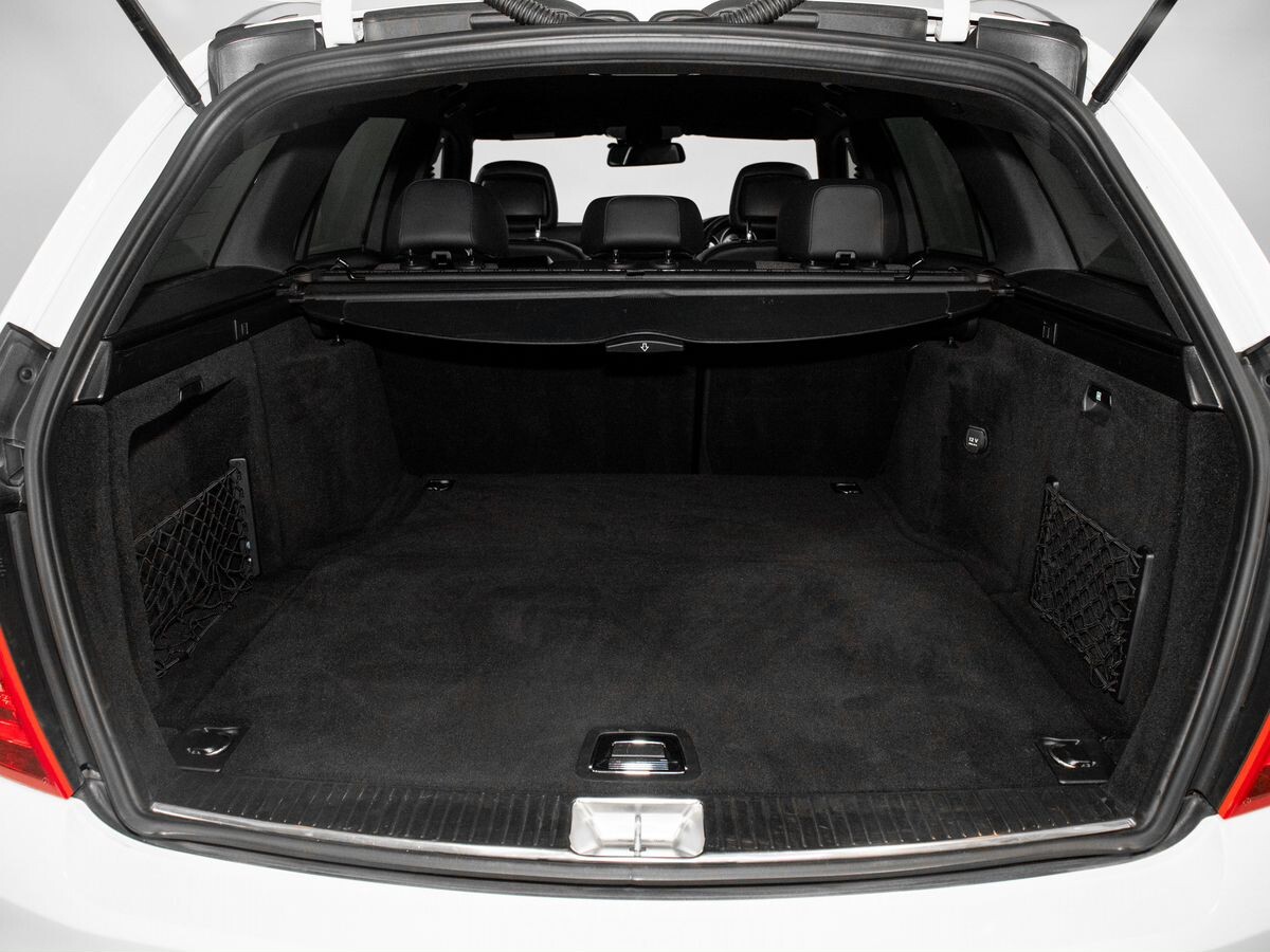 Mercedes-Benz C-Class 2012 - фото автомобиля