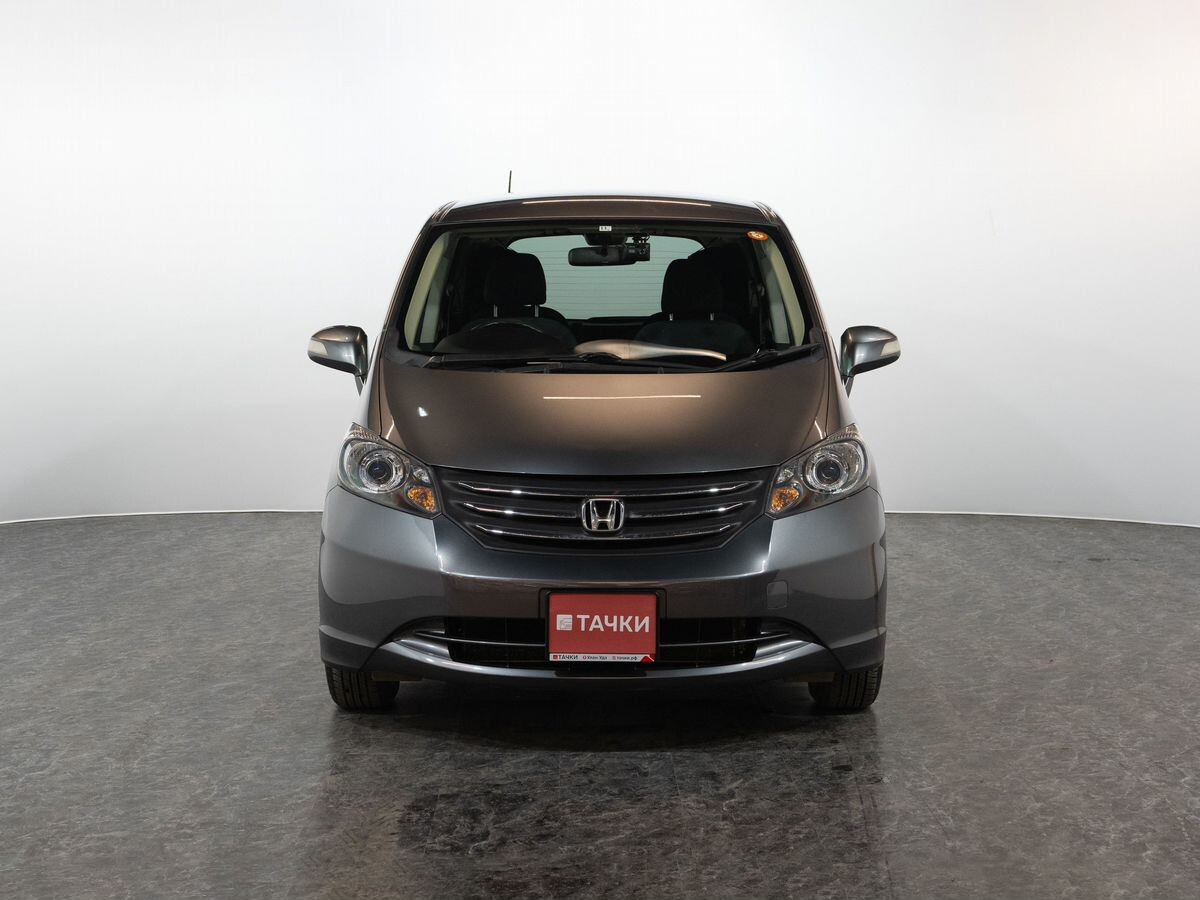 Honda Freed 2010 - фото автомобиля