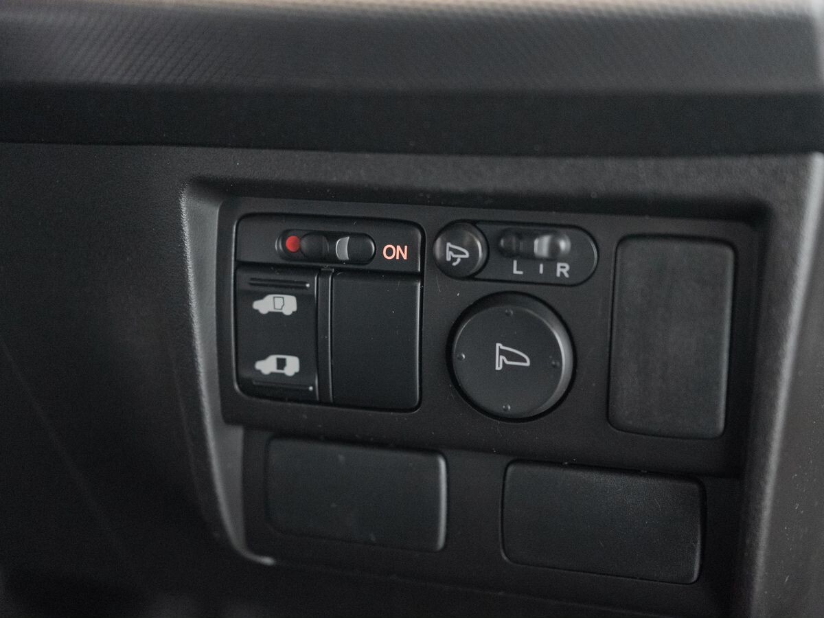 Honda Freed 2010 - фото автомобиля