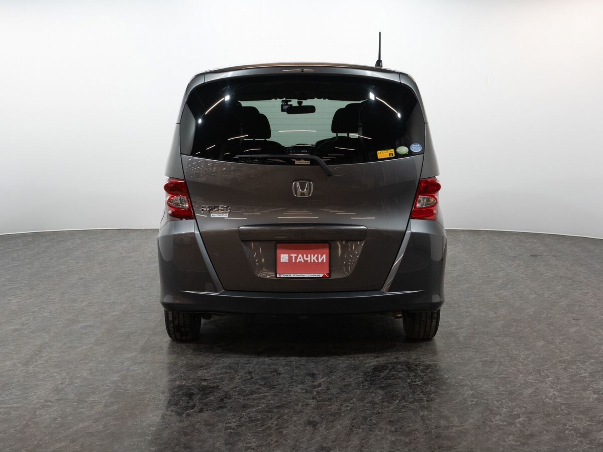 Honda Freed 2010 - фото автомобиля