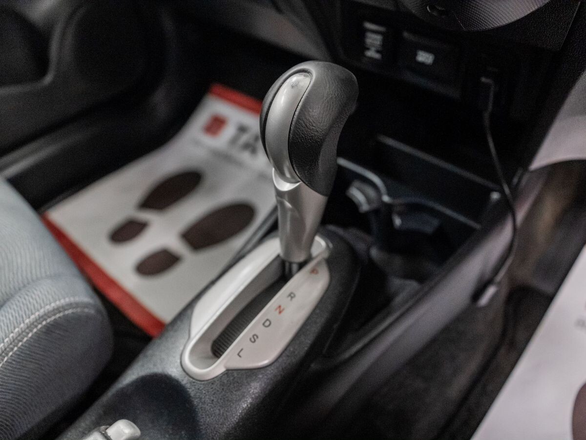 Honda Insight 2010 - фото автомобиля