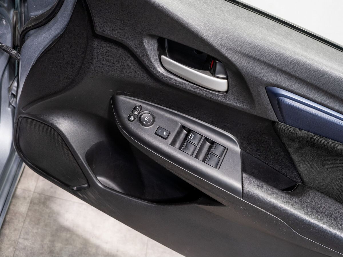 Honda Shuttle 2016 - фото автомобиля