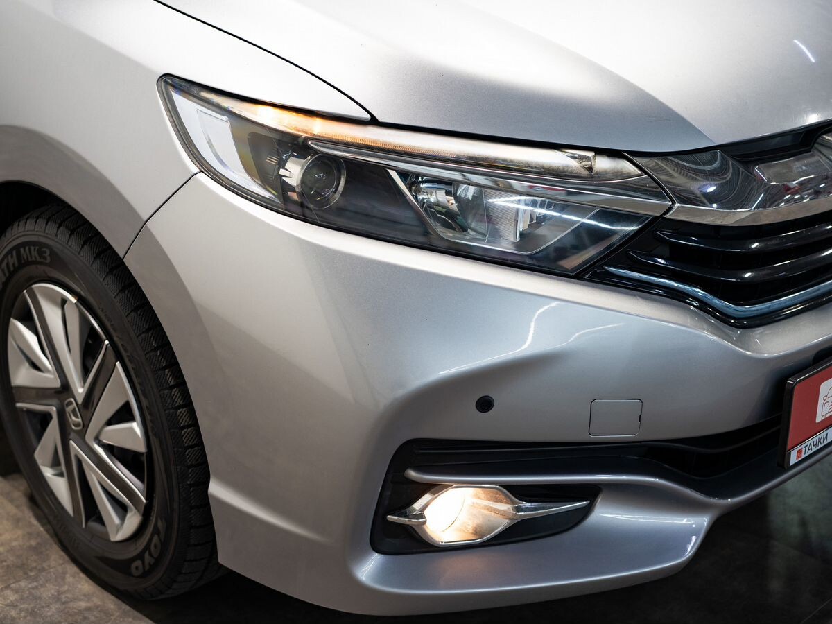 Honda Shuttle 2016 - фото автомобиля