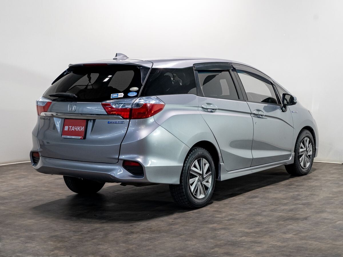 Honda Shuttle 2016 - фото автомобиля