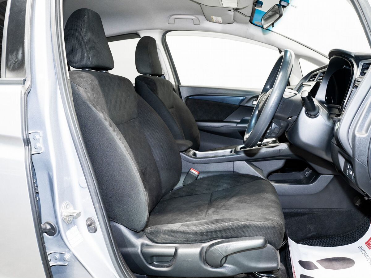 Honda Shuttle 2016 - фото автомобиля