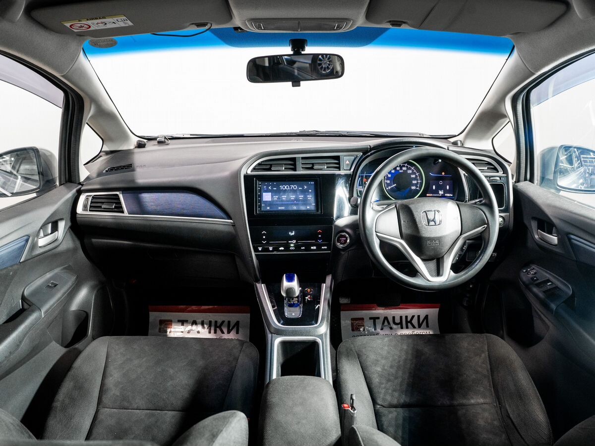 Honda Shuttle 2016 - фото автомобиля