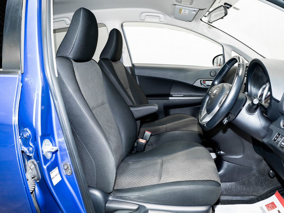 Toyota Ractis 2015 - фото автомобиля