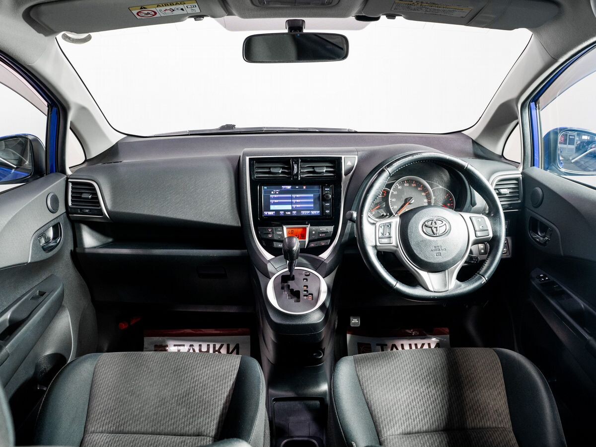 Toyota Ractis 2015 - фото автомобиля