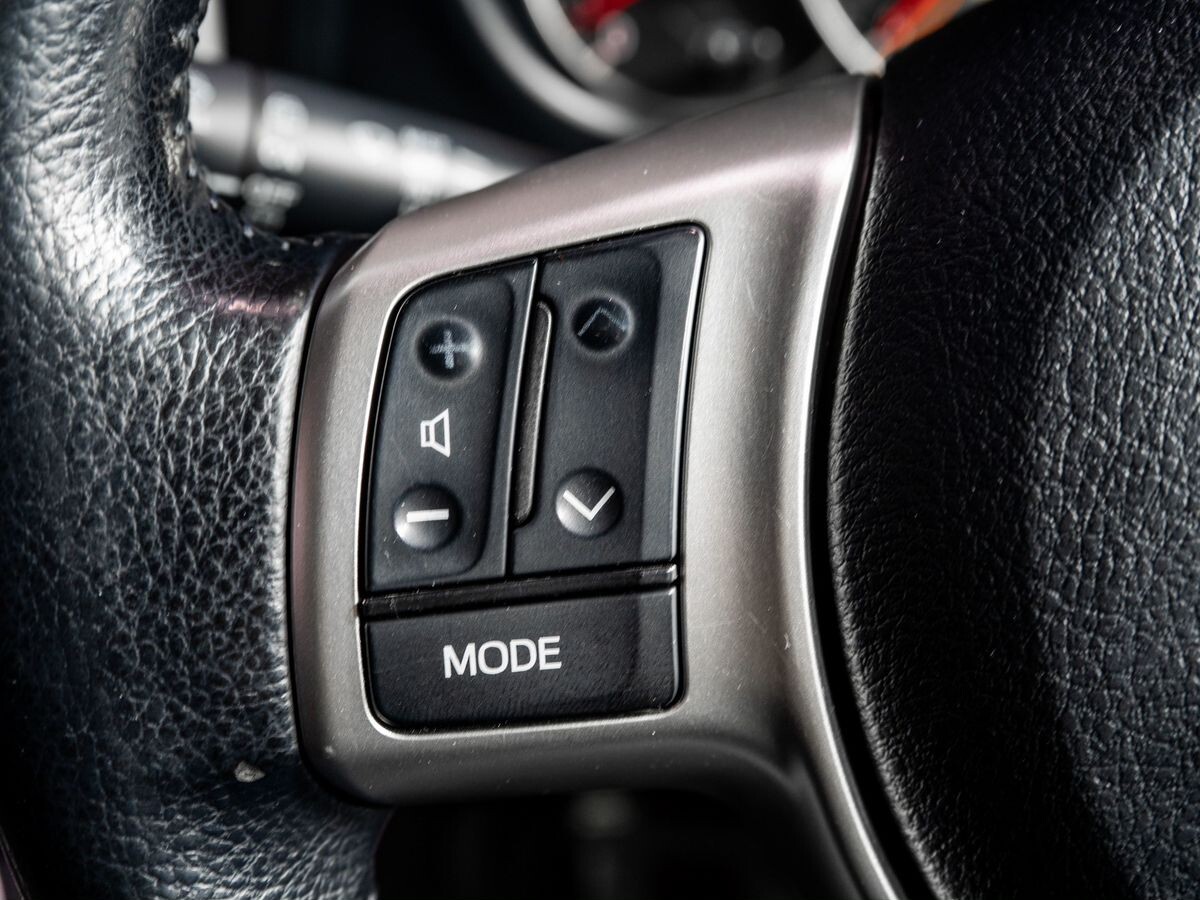 Toyota Ractis 2015 - фото автомобиля
