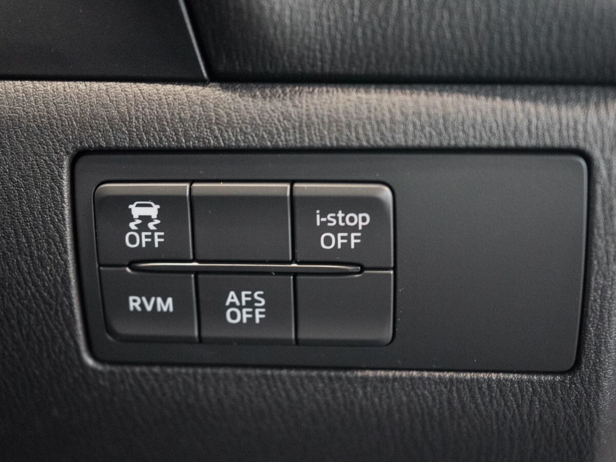 Mazda Axela 2015 - фото автомобиля