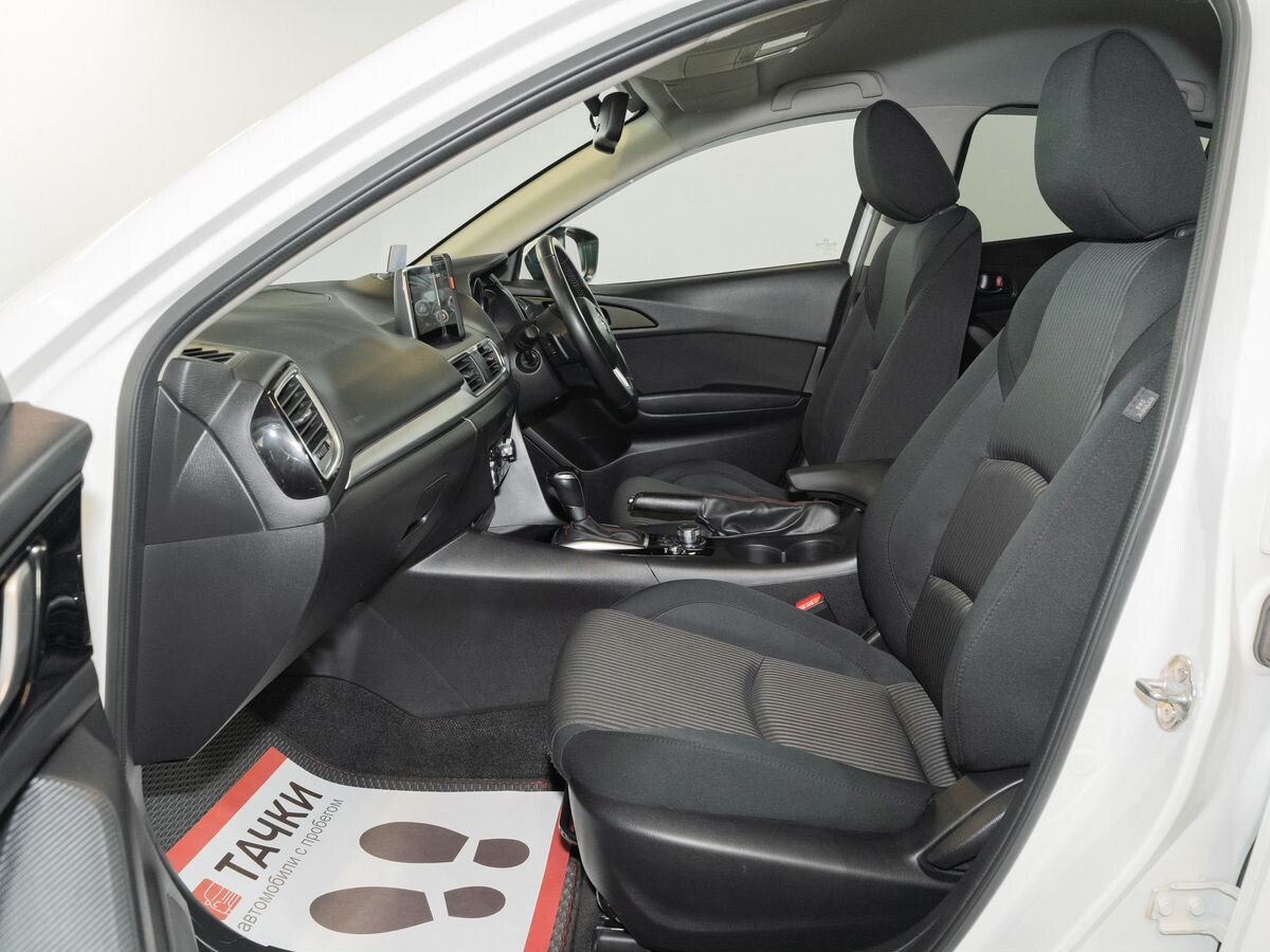 Mazda Axela 2015 - фото автомобиля