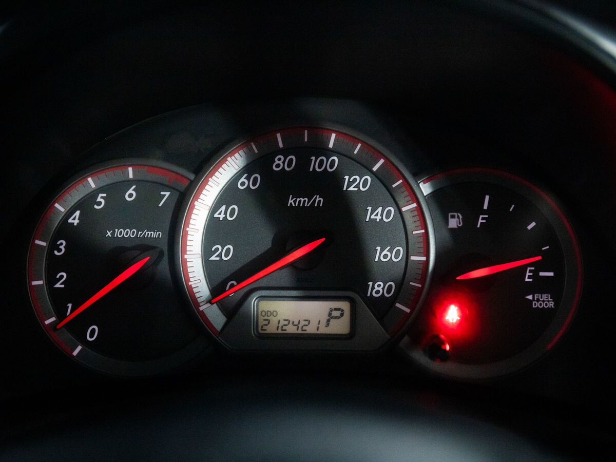 Toyota Wish 2008 - фото автомобиля