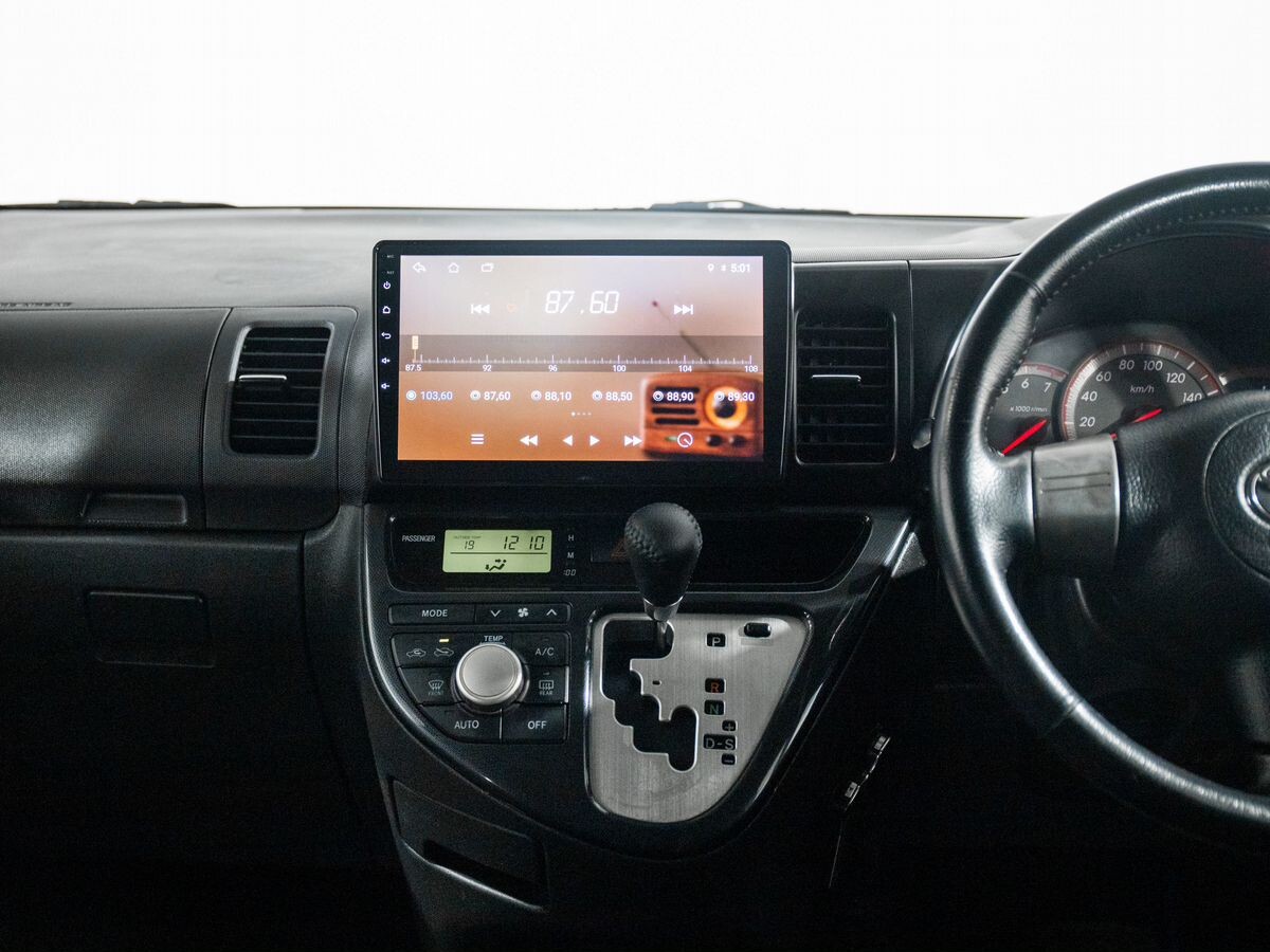 Toyota Wish 2008 - фото автомобиля