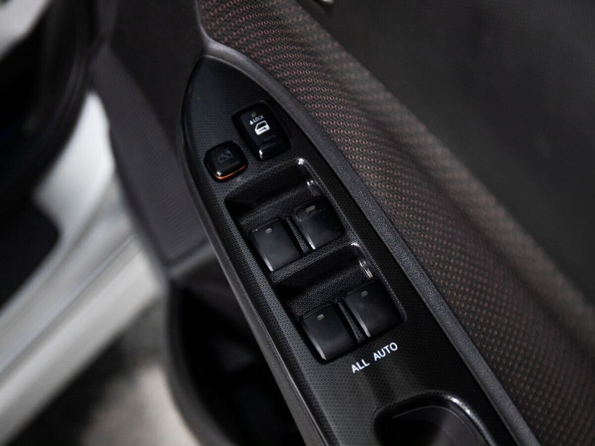 Toyota Wish 2008 - фото автомобиля