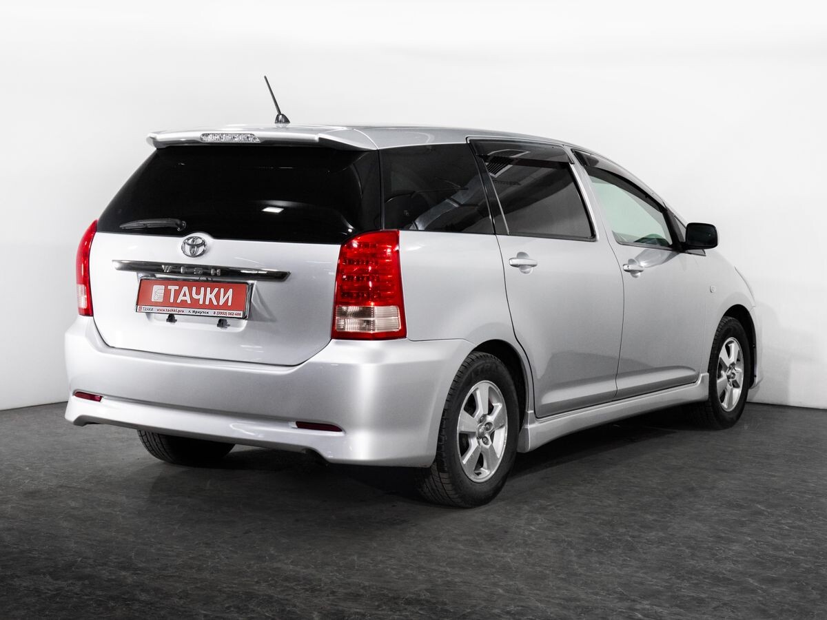 Toyota Wish 2008 - фото автомобиля