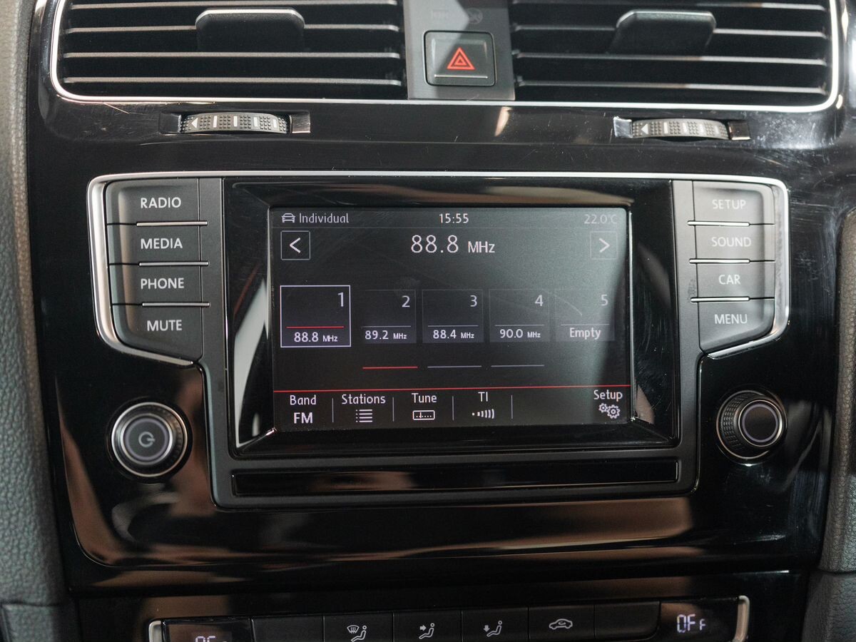 Volkswagen Golf 2013 - фото автомобиля
