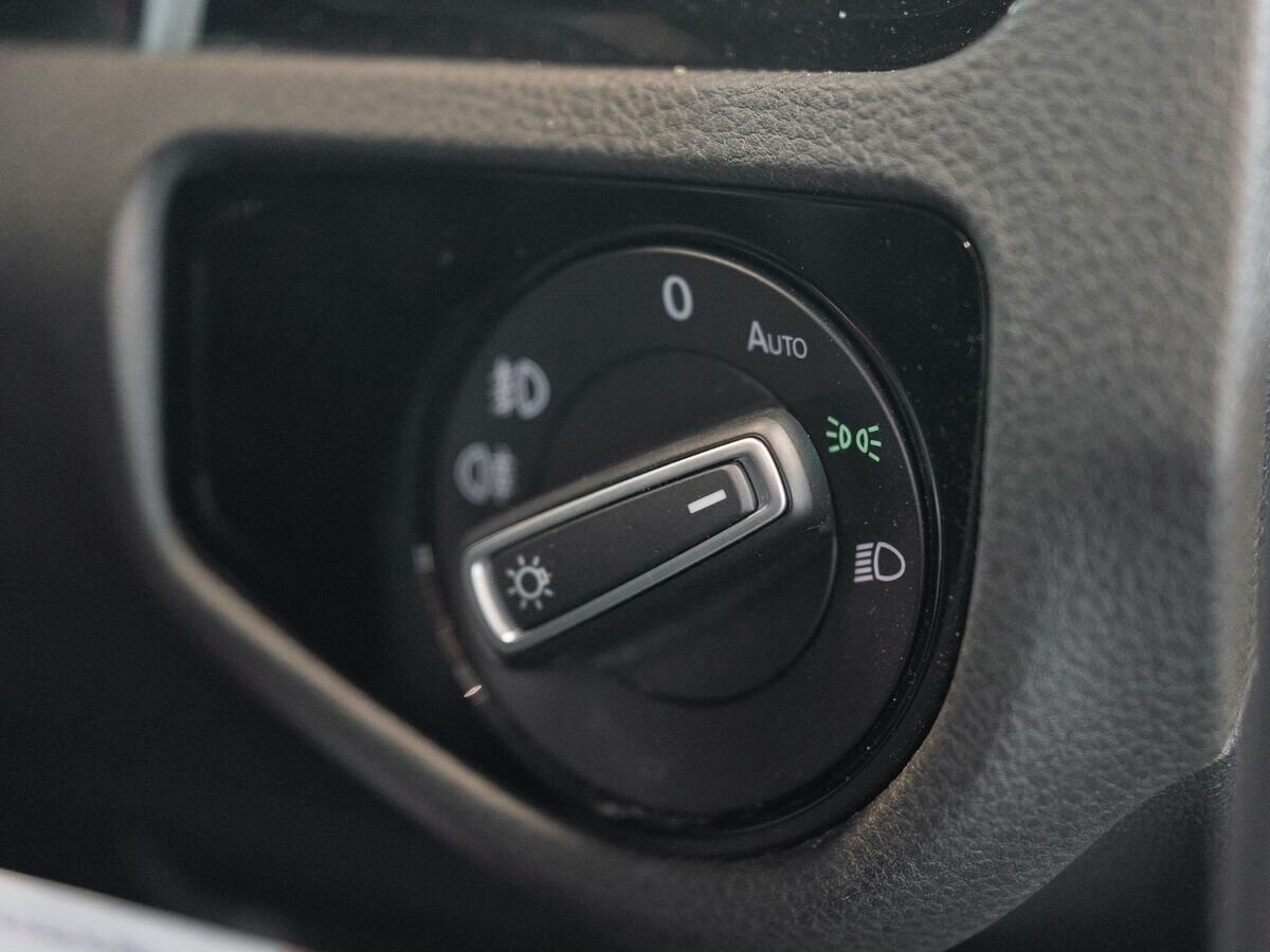 Volkswagen Golf 2013 - фото автомобиля