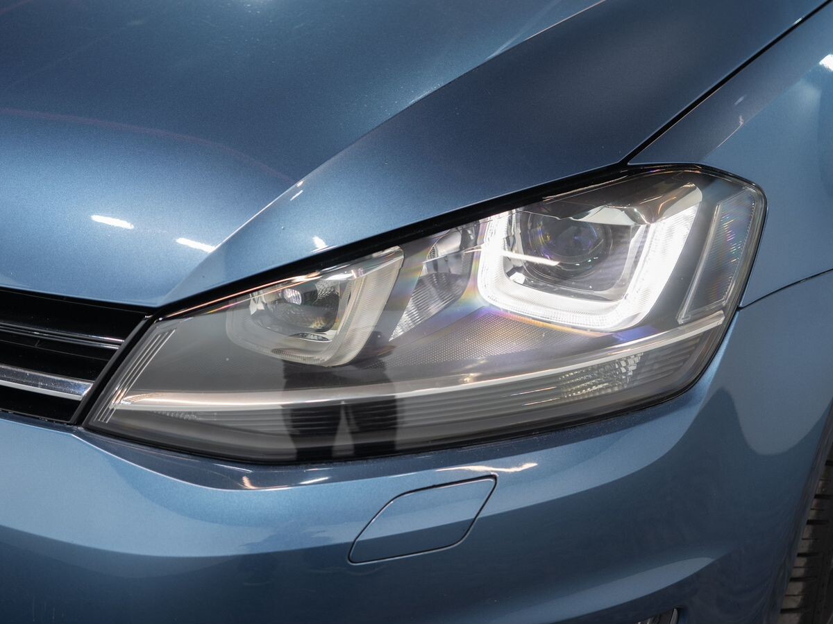 Volkswagen Golf 2013 - фото автомобиля
