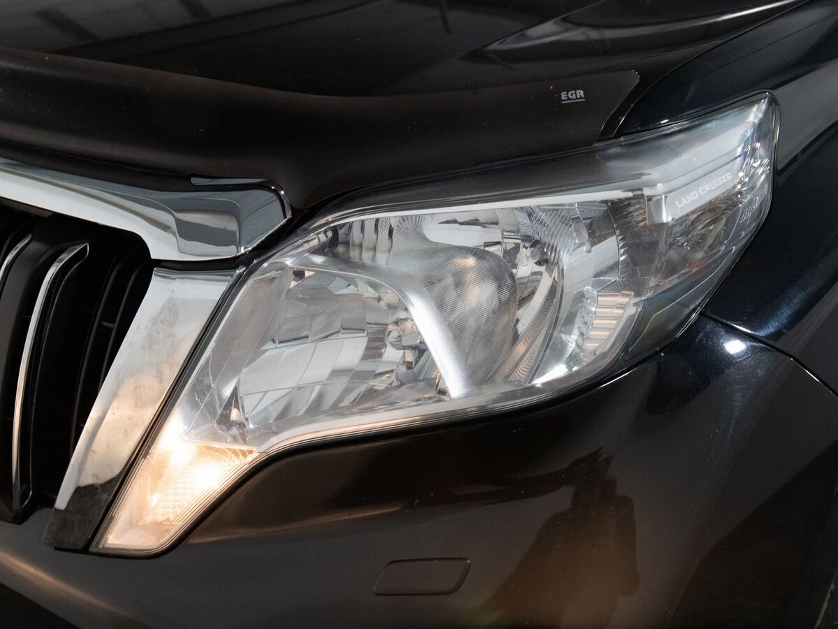 Toyota Land Cruiser Prado 2017 - фото автомобиля
