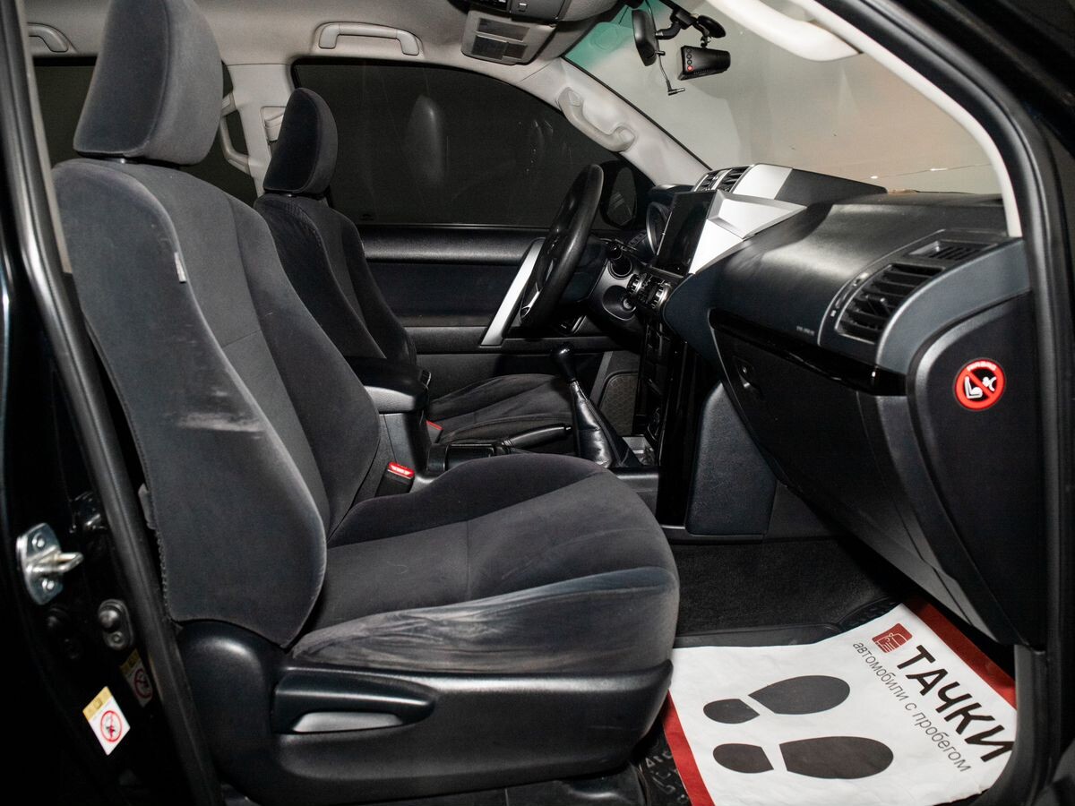 Toyota Land Cruiser Prado 2017 - фото автомобиля