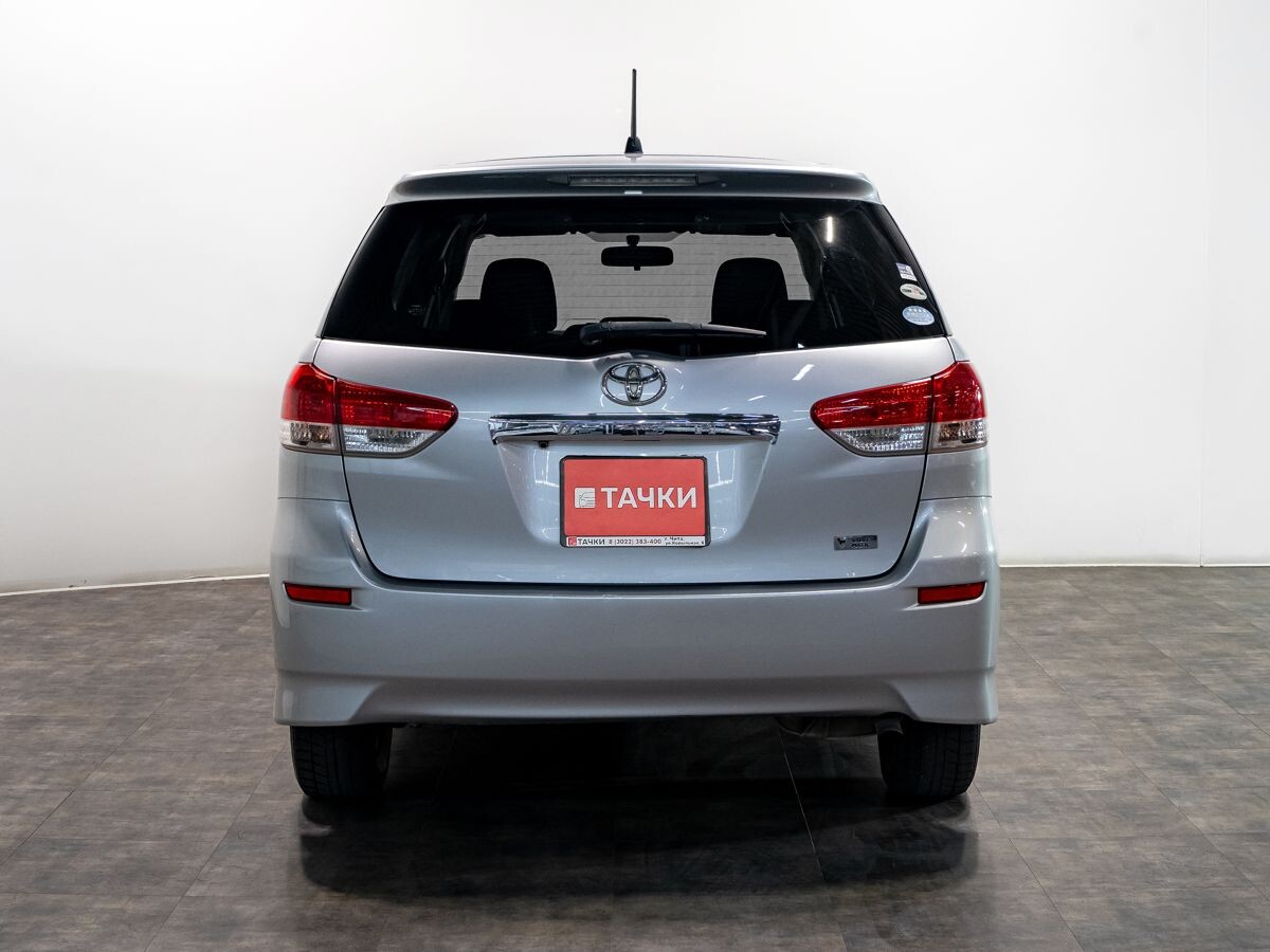 Toyota Wish 2009 - фото автомобиля
